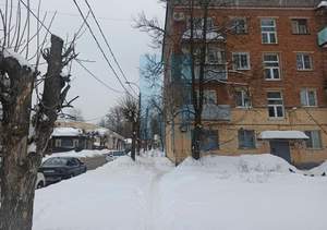 2-к квартира, вторичка, 38м2, 1/4 этаж