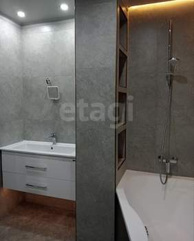 2-к квартира, вторичка, 61м2, 13/24 этаж