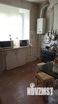 2-к квартира, вторичка, 45м2, 1/4 этаж