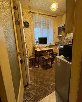 3-к квартира, вторичка, 64м2, 1/9 этаж