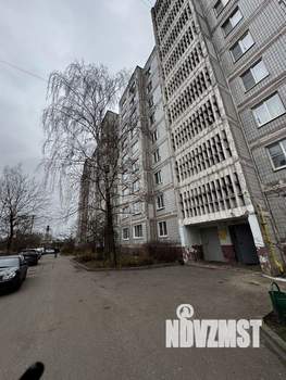 2-к квартира, вторичка, 42м2, 1/9 этаж