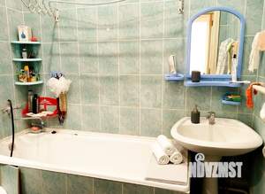 2-к квартира, вторичка, 70м2, 2/4 этаж