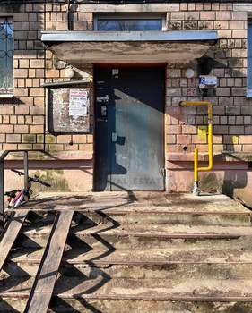 2-к квартира, вторичка, 42м2, 3/5 этаж