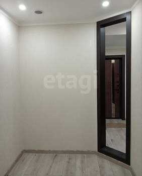 2-к квартира, вторичка, 61м2, 13/24 этаж