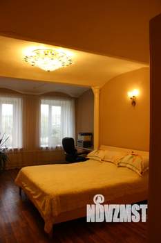 4-к квартира, вторичка, 217м2, 3/6 этаж