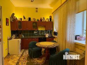 2-к квартира, вторичка, 72м2, 1/4 этаж