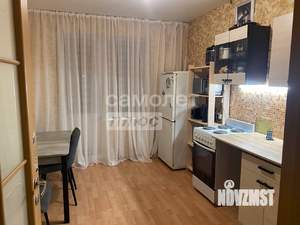 2-к квартира, вторичка, 63м2, 9/14 этаж