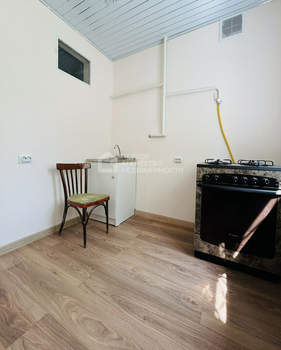 3-к квартира, вторичка, 57м2, 1/4 этаж