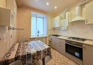 3-к квартира, вторичка, 77м2, 2/2 этаж