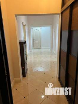 3-к квартира, вторичка, 95м2, 11/11 этаж